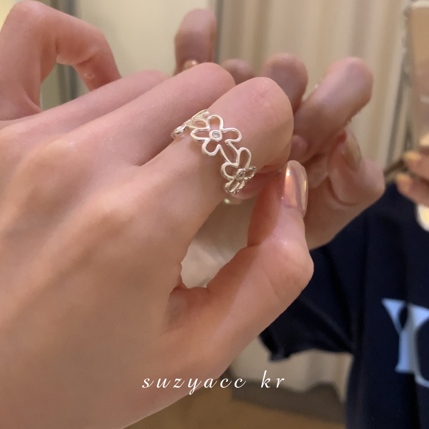 Small Fresh Color Hollow Flower Ring Women's Ins Style Simple Niche Design Sense Finger Ring Opening Adjustable