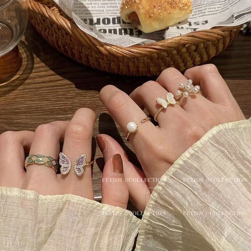 Baroque Pearl Exquisite Female Niche Design High-grade White Fritillaria Opening Adjustable Dieting Ring Retro Ring