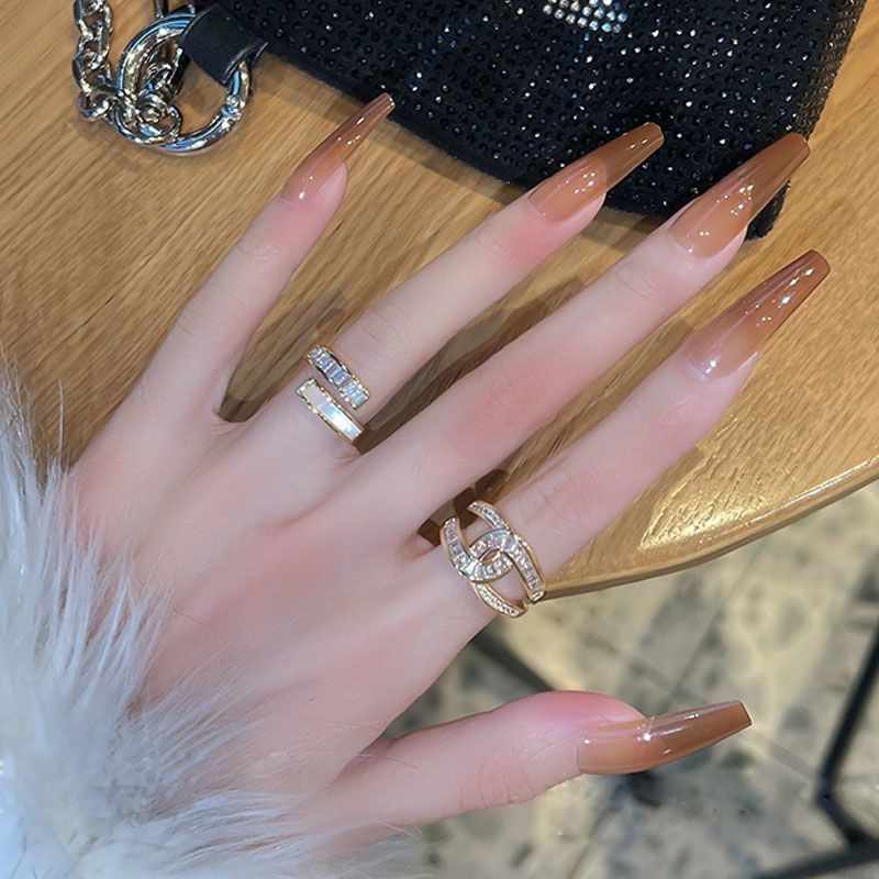 Internet Celebrant Luxury Flash Diamond Ring Women's 2023 New Fashionable Fashion Personality High-end Niche Design Finger Ring