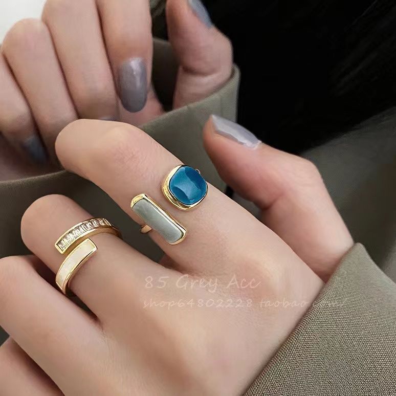 Emerald Ring Women's European and American High-end Niche Design 2021 New Fashionable Light Luxury Fashion Personalized Ring